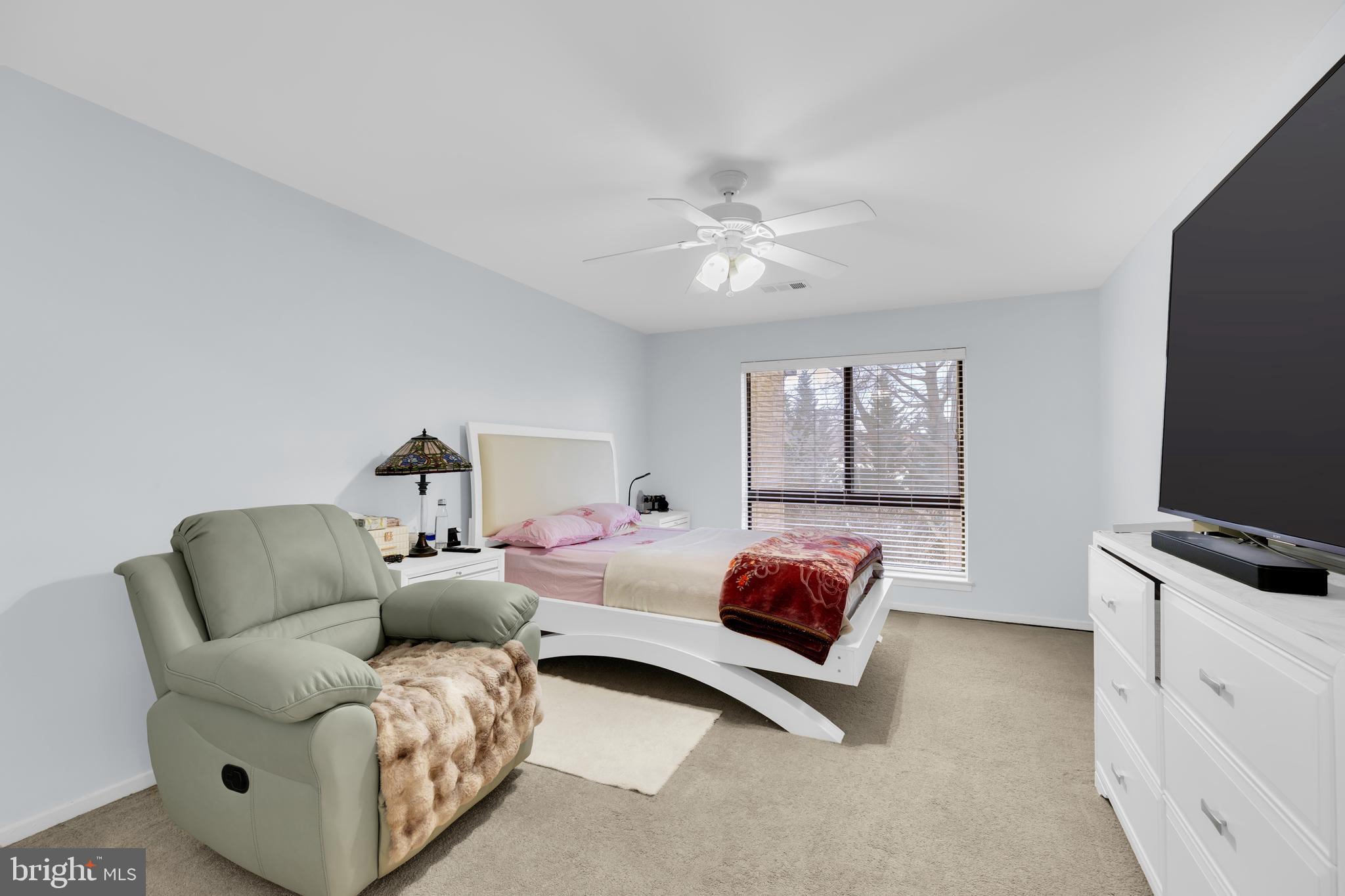 JEFFERSON MEWS - Residential