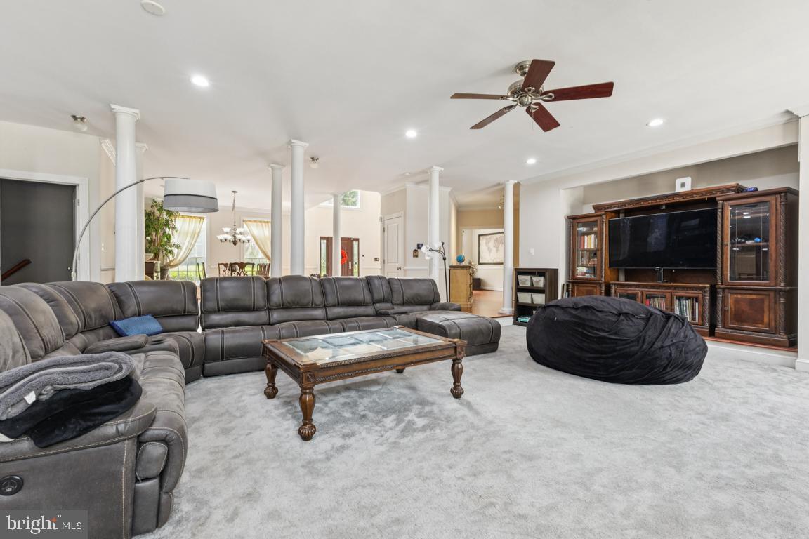 QUIET MEADOWS - Residential