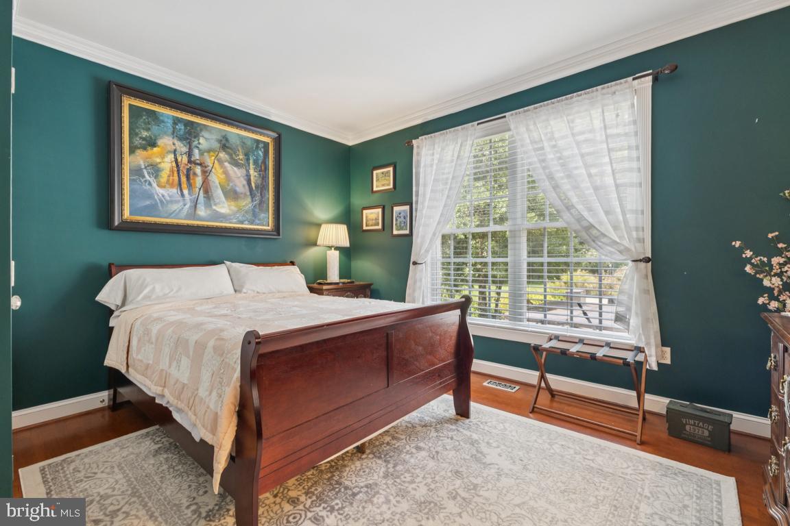 QUIET MEADOWS - Residential