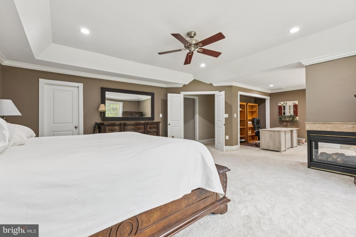 QUIET MEADOWS - Residential