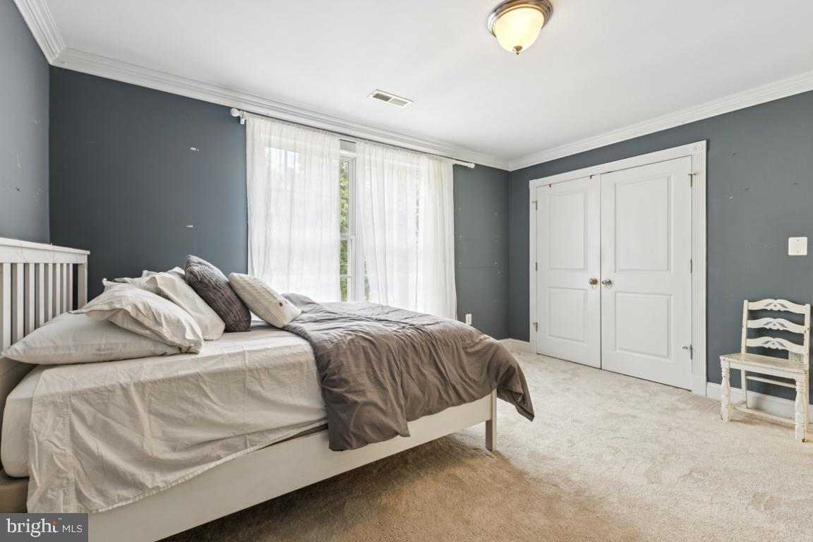 QUIET MEADOWS - Residential