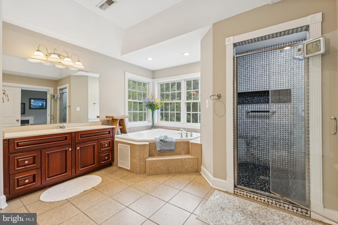 QUIET MEADOWS - Residential