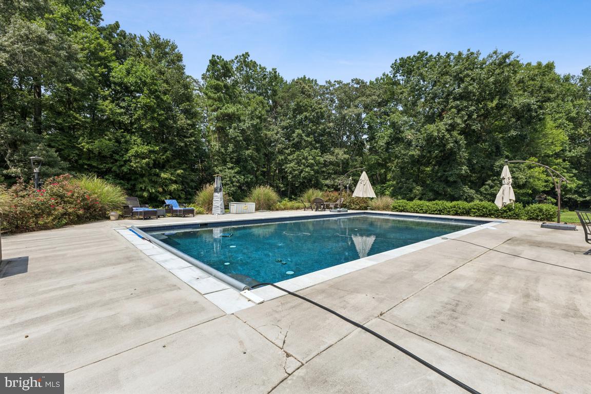 QUIET MEADOWS - Residential