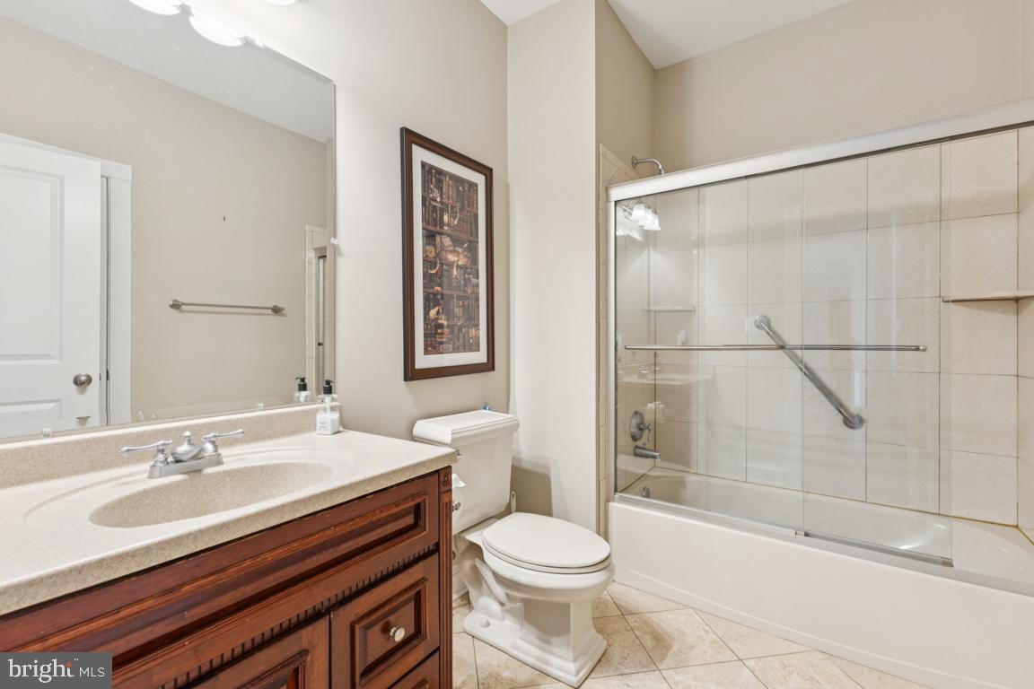 QUIET MEADOWS - Residential