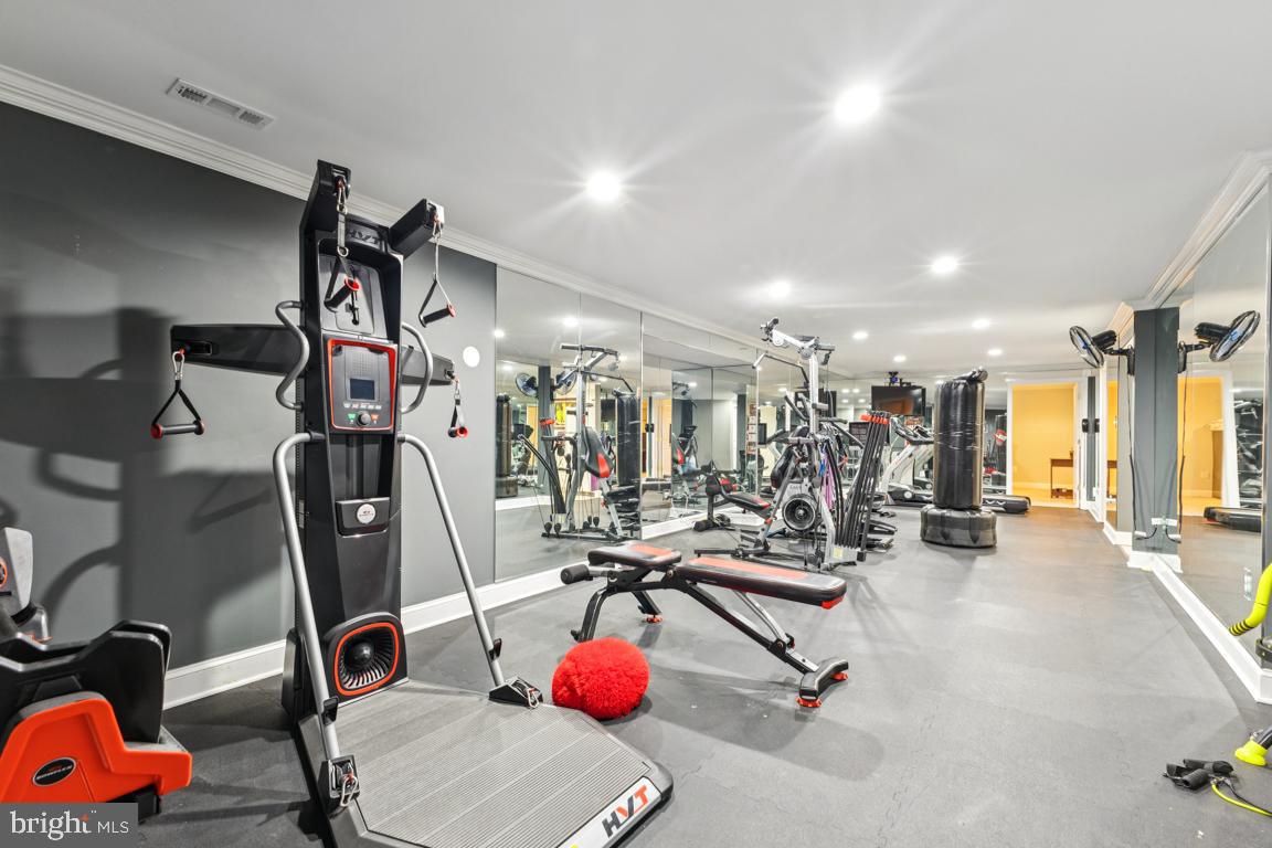 QUIET MEADOWS - Residential