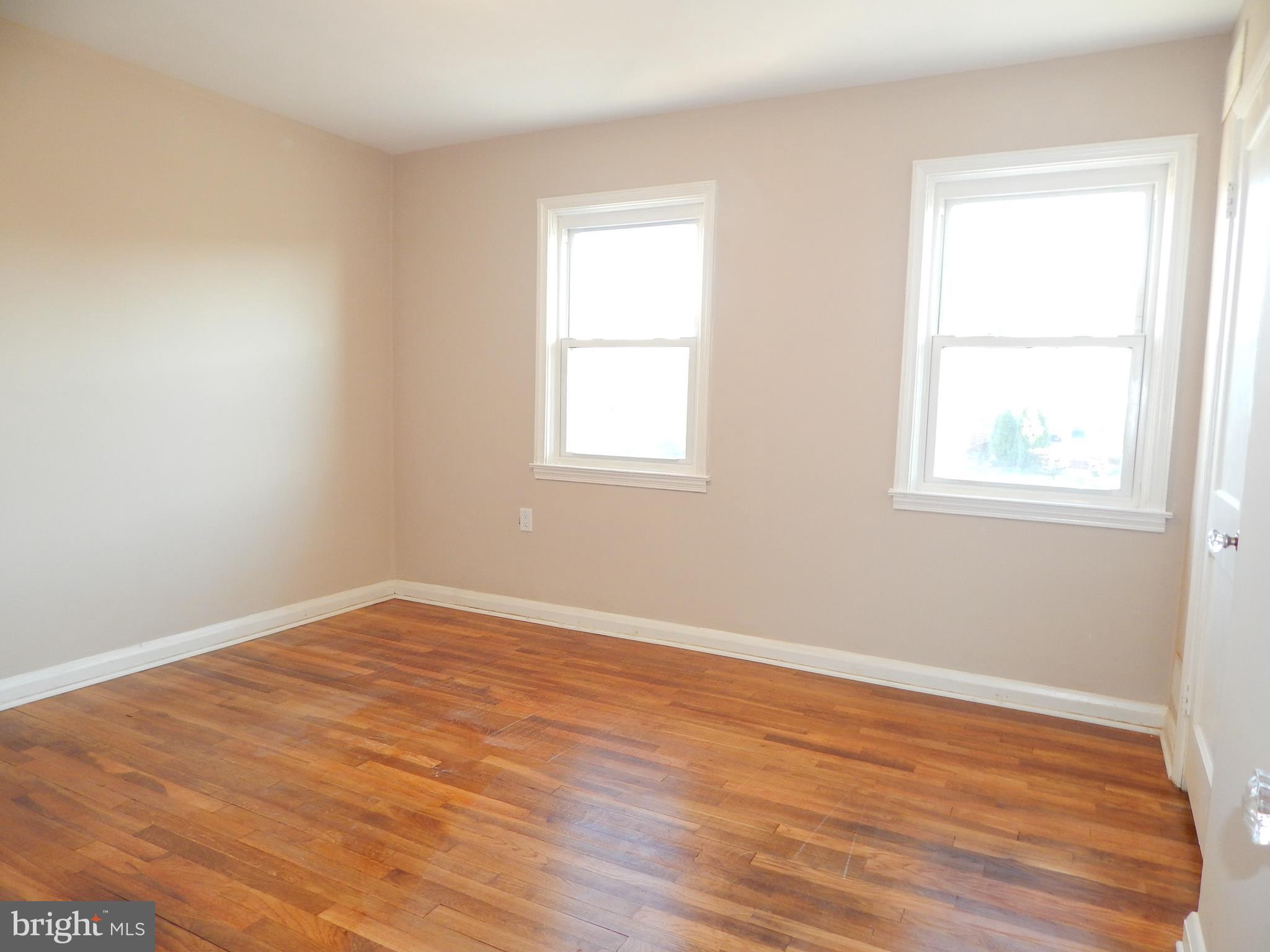 EASTWOOD - Residential Lease