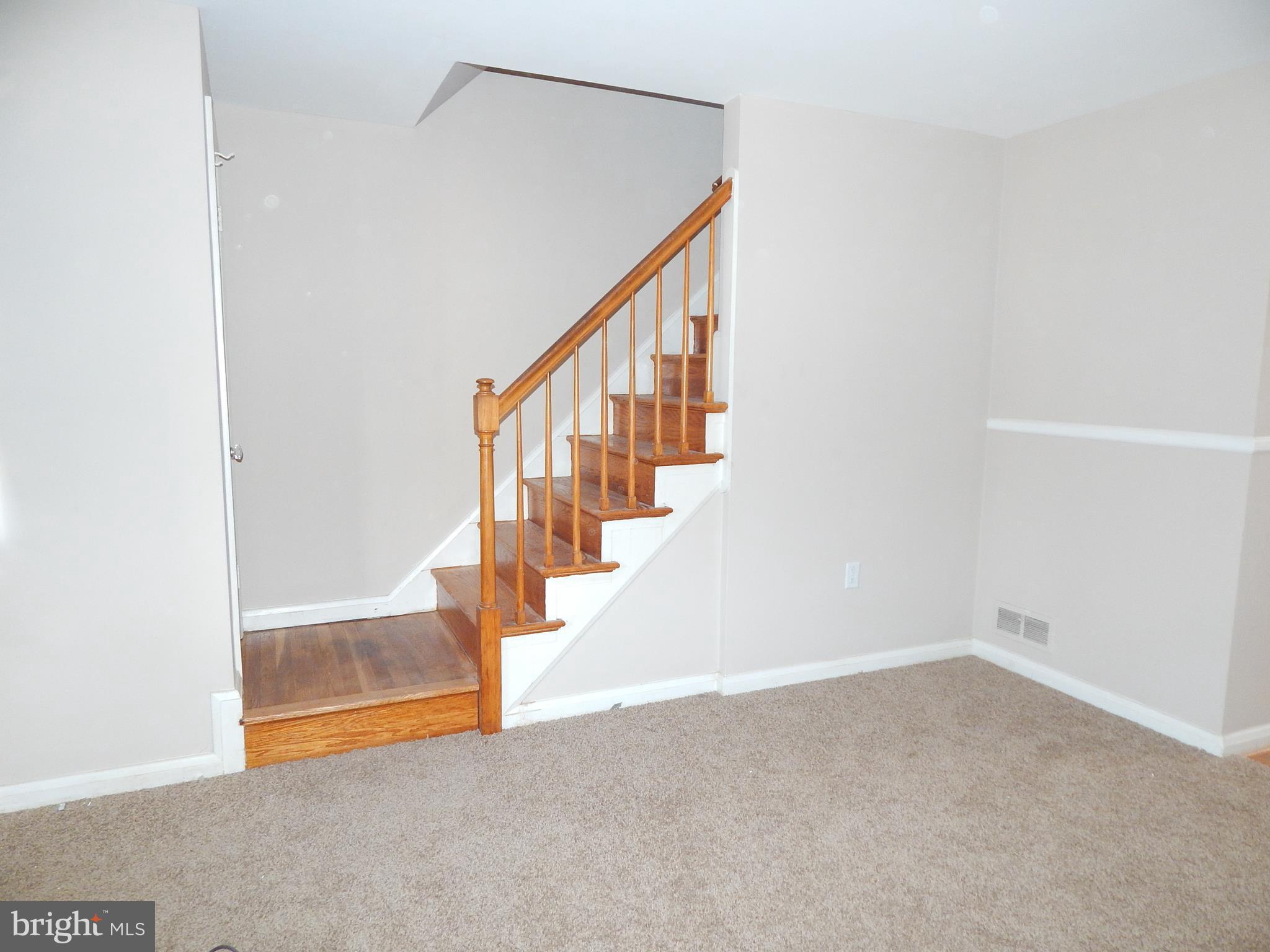 EASTWOOD - Residential Lease