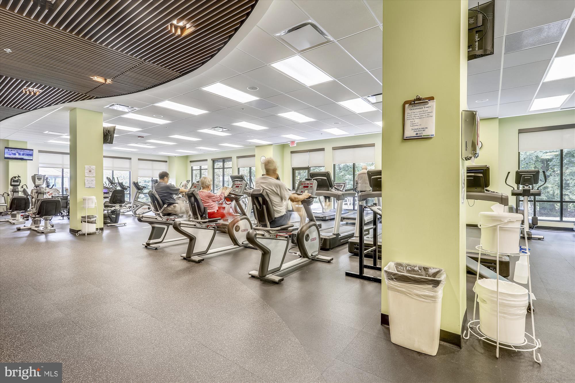 LEISURE WORLD - Residential