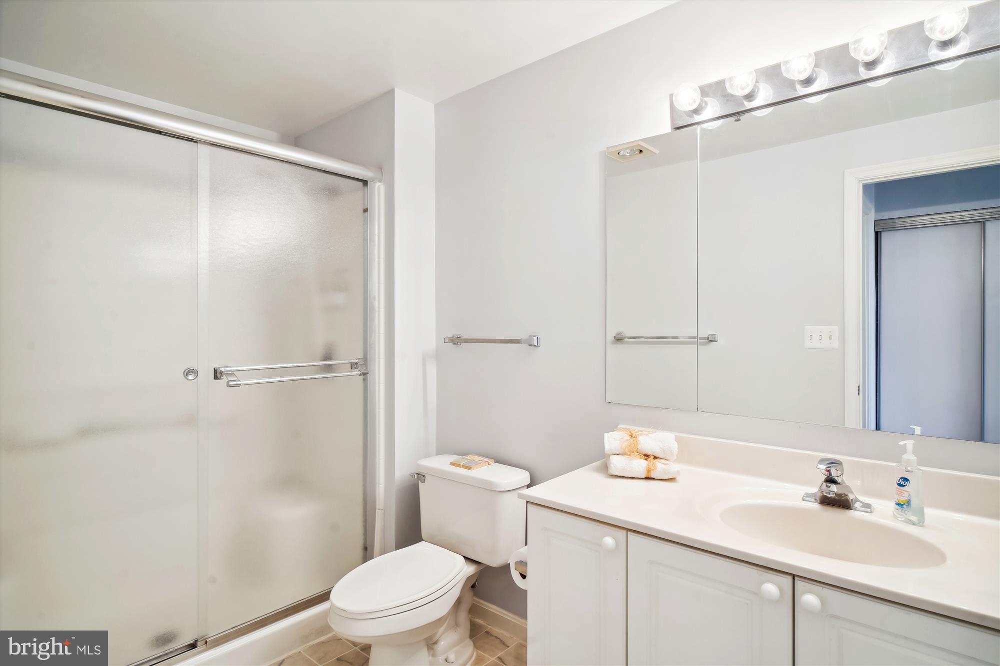 LEISURE WORLD - Residential