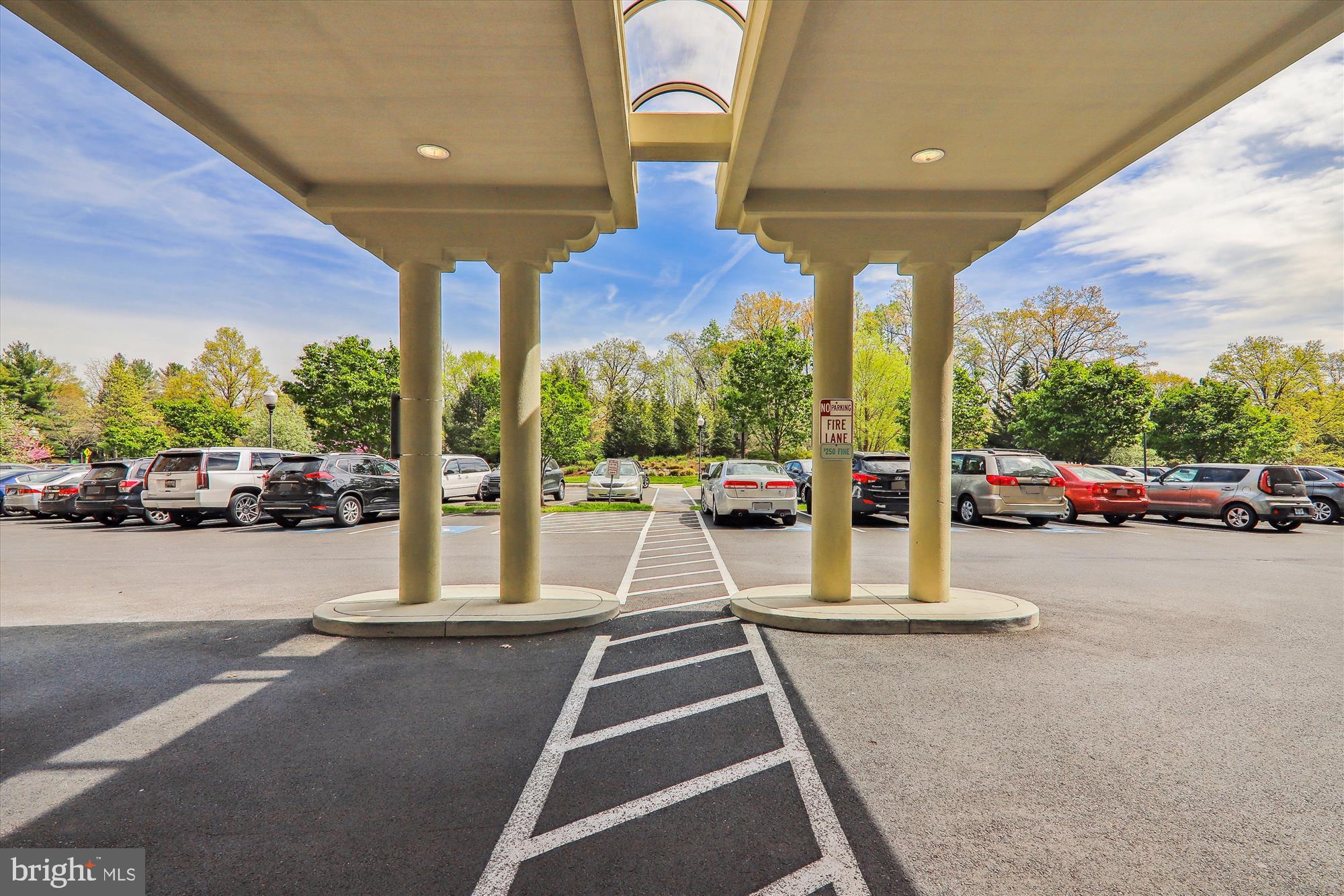 LEISURE WORLD - Residential