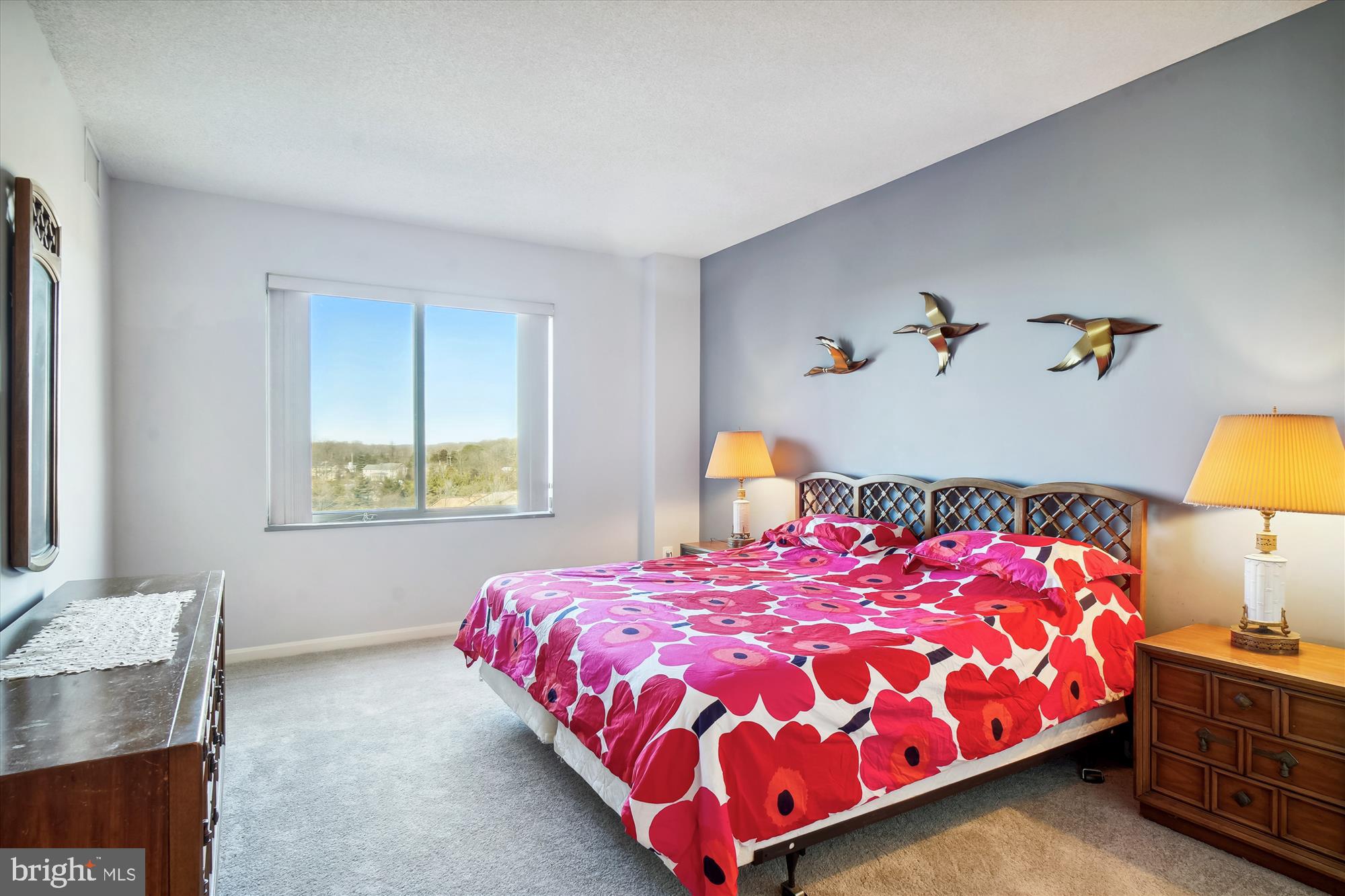 LEISURE WORLD - Residential