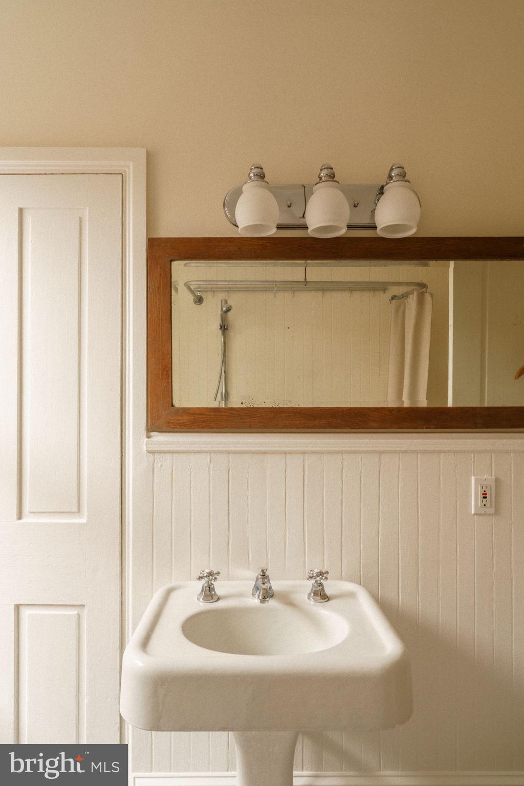 FAIRMOUNT - Residential