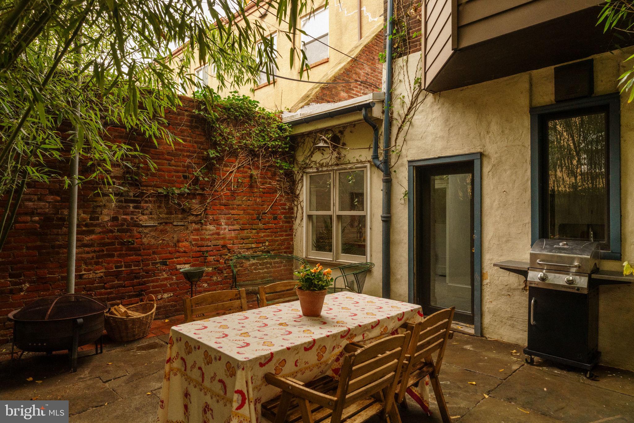 FAIRMOUNT - Residential