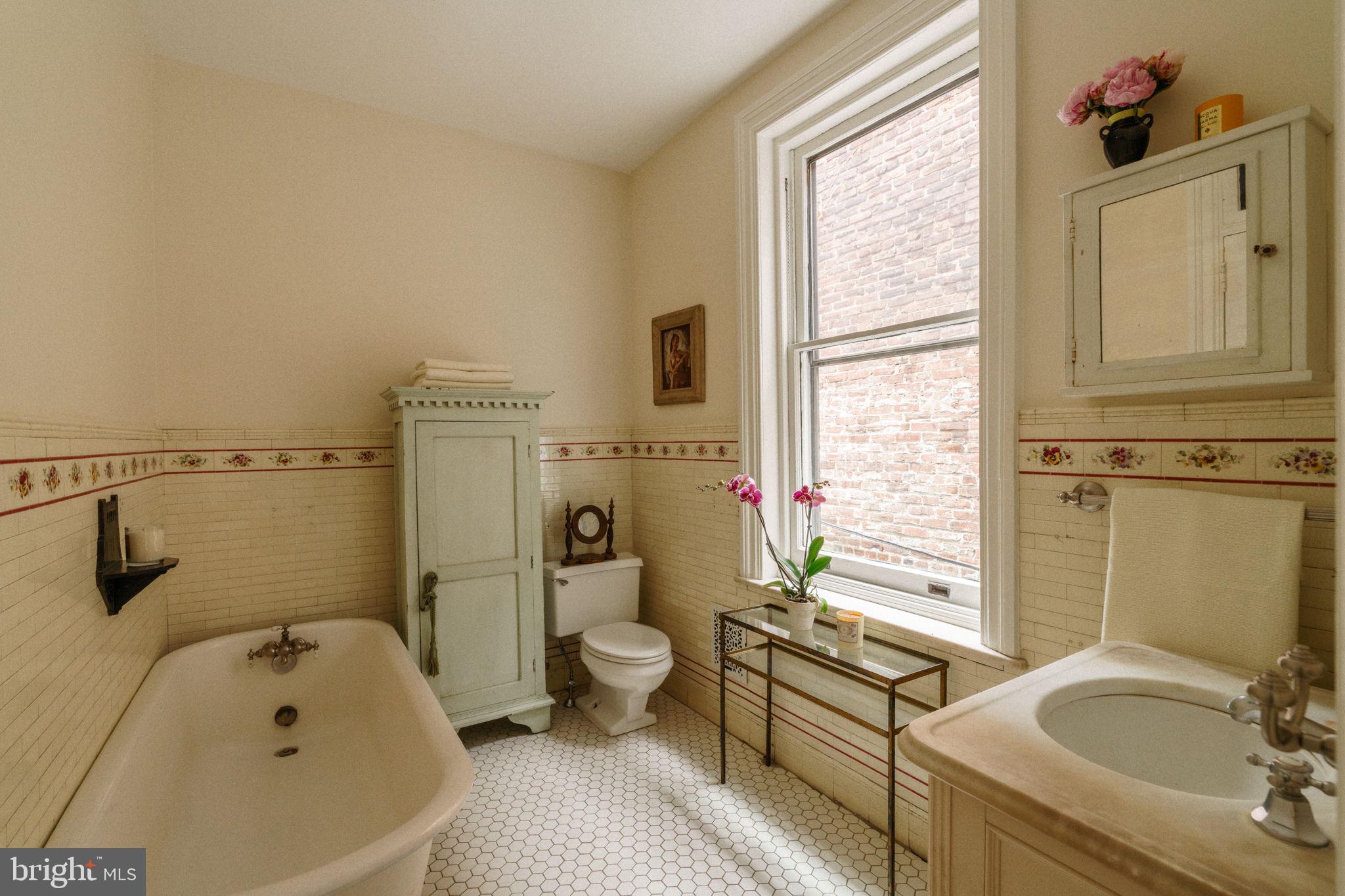 FAIRMOUNT - Residential