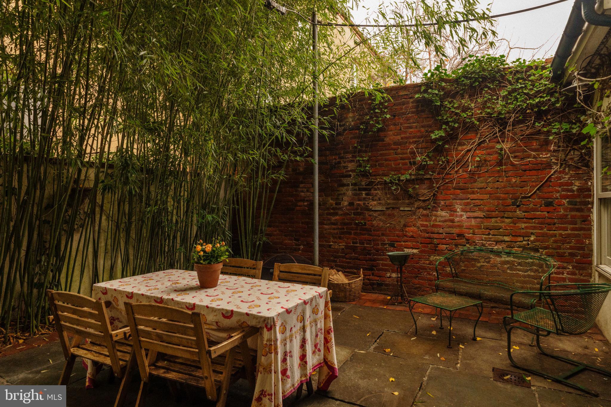 FAIRMOUNT - Residential