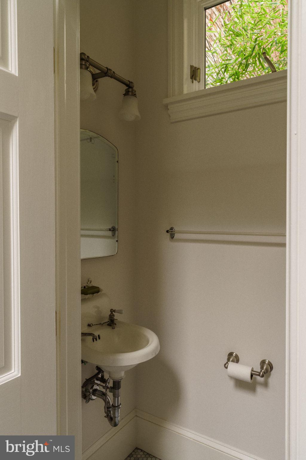 FAIRMOUNT - Residential