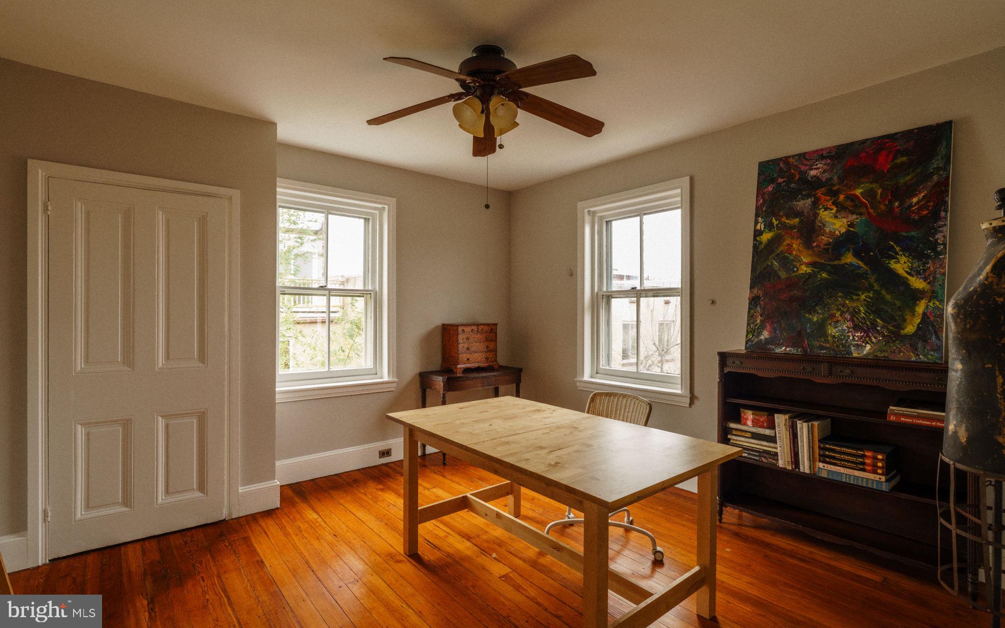 FAIRMOUNT - Residential