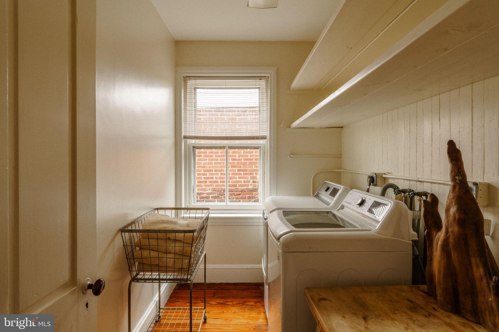 FAIRMOUNT - Residential