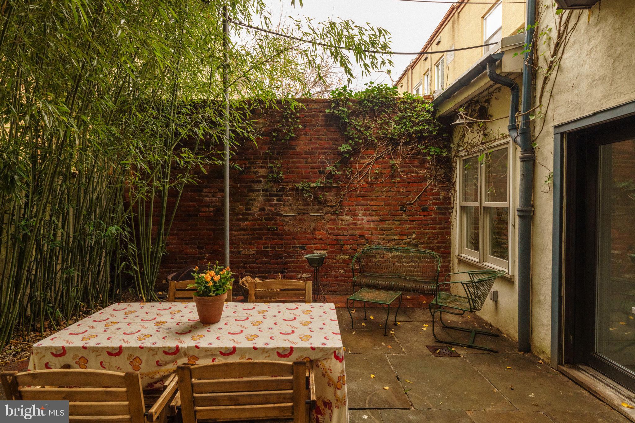 FAIRMOUNT - Residential