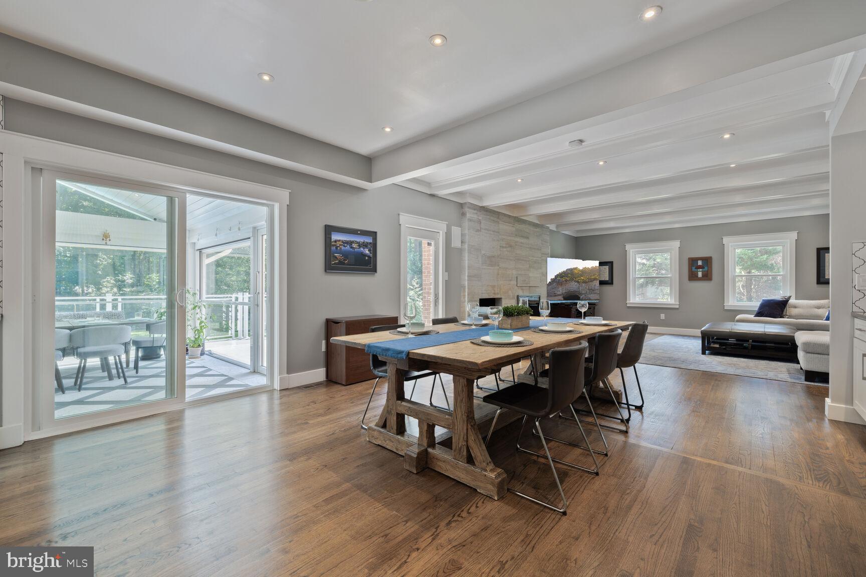 HIGHLAND LAKE - Residential