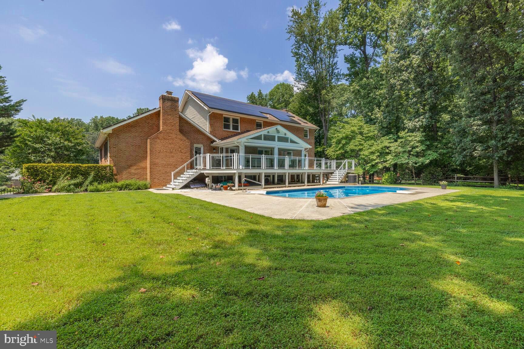 HIGHLAND LAKE - Residential