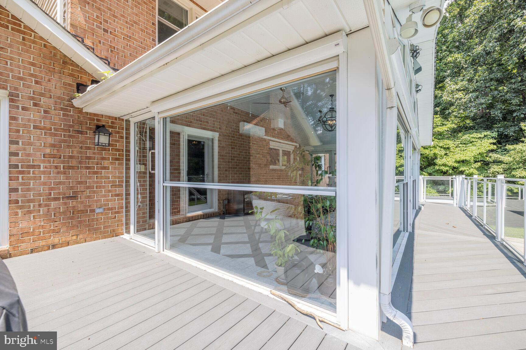 HIGHLAND LAKE - Residential