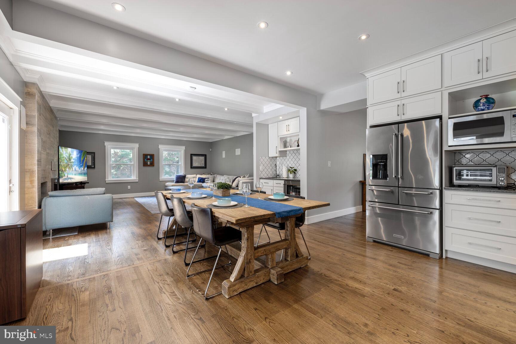 HIGHLAND LAKE - Residential