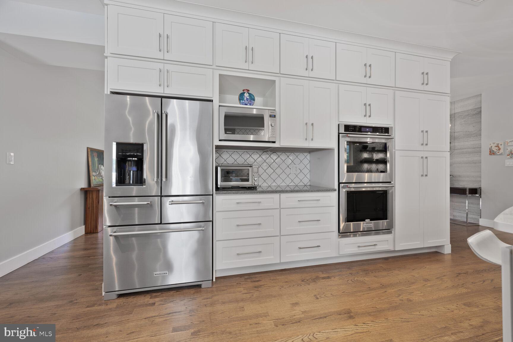 HIGHLAND LAKE - Residential