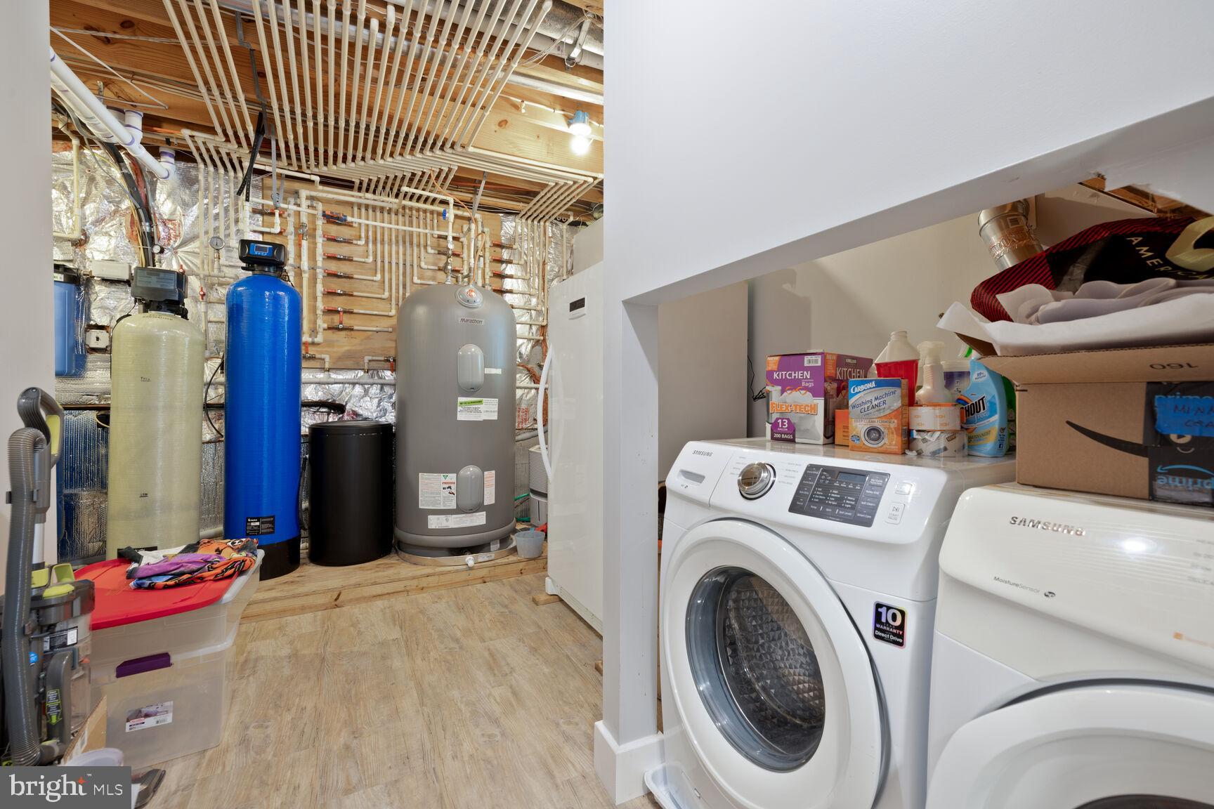 HIGHLAND LAKE - Residential