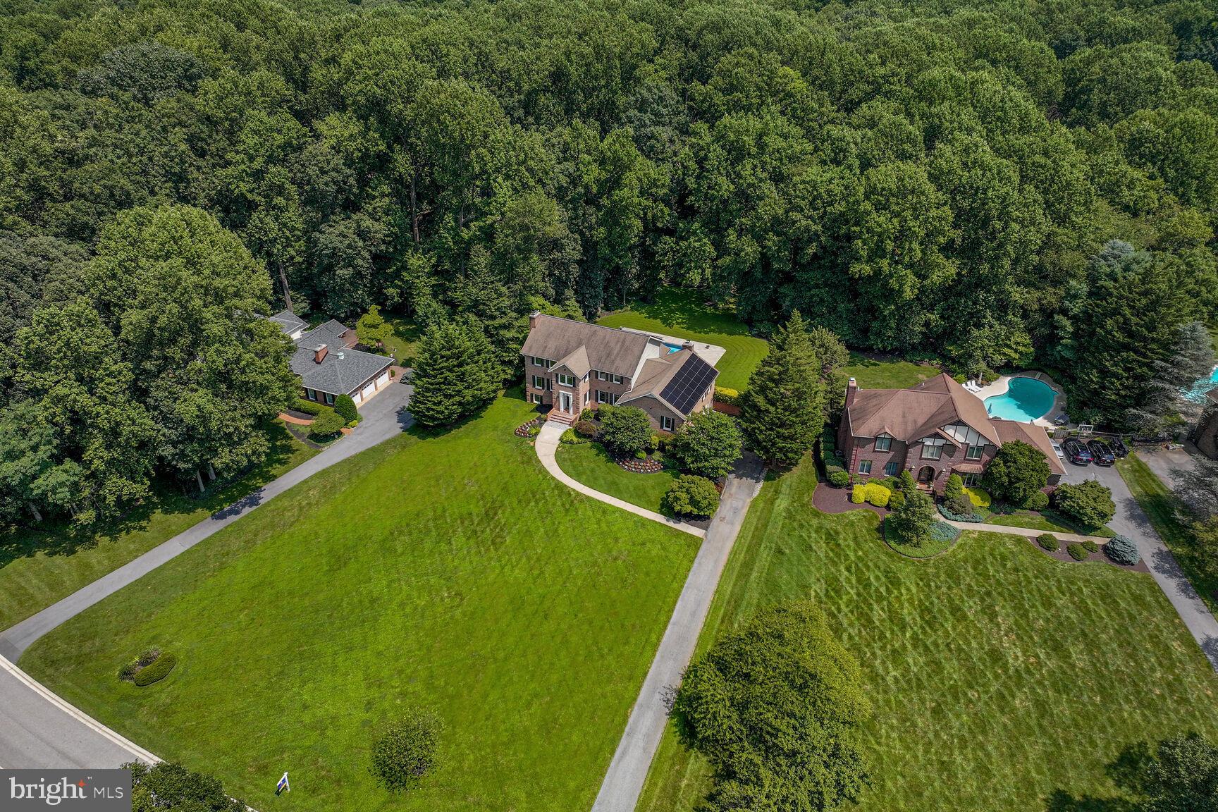 HIGHLAND LAKE - Residential