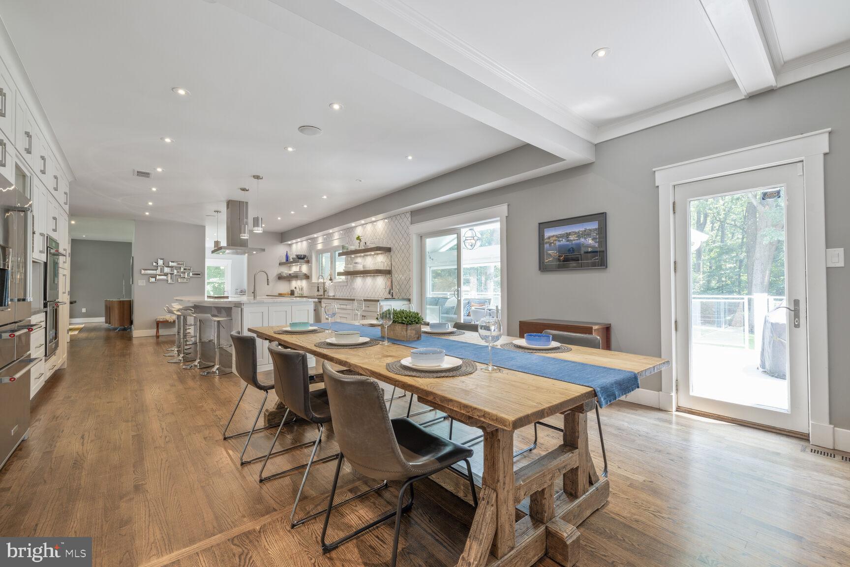 HIGHLAND LAKE - Residential