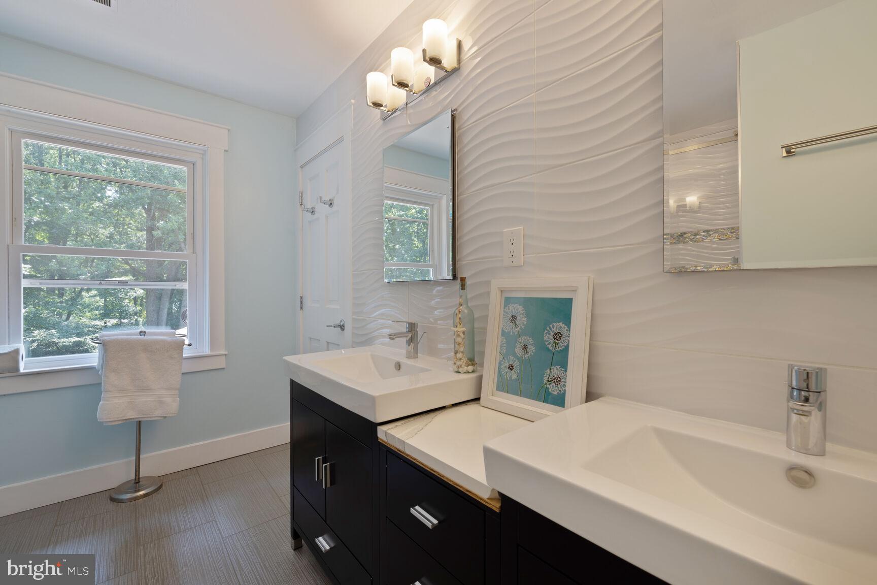 HIGHLAND LAKE - Residential