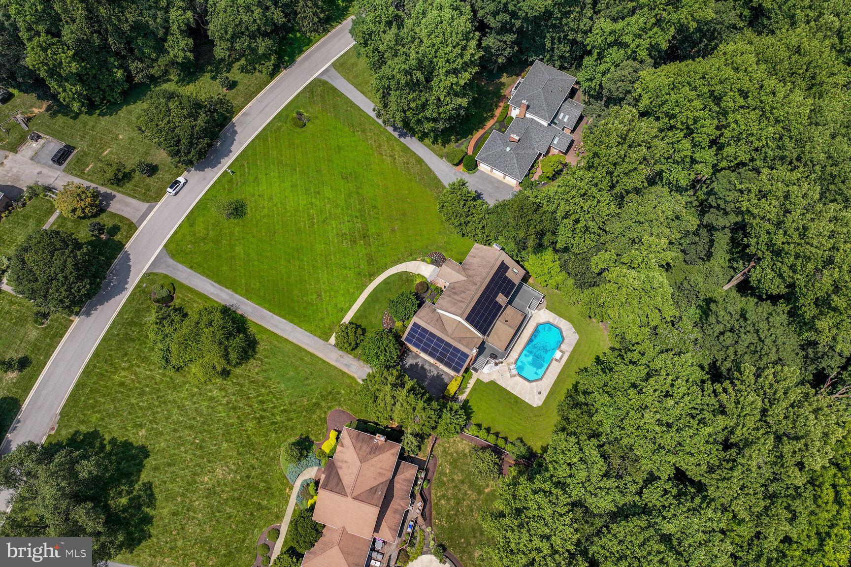 HIGHLAND LAKE - Residential