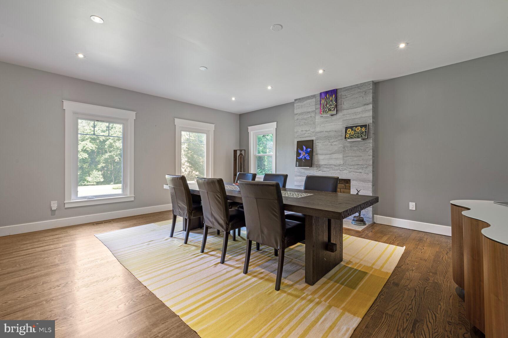 HIGHLAND LAKE - Residential