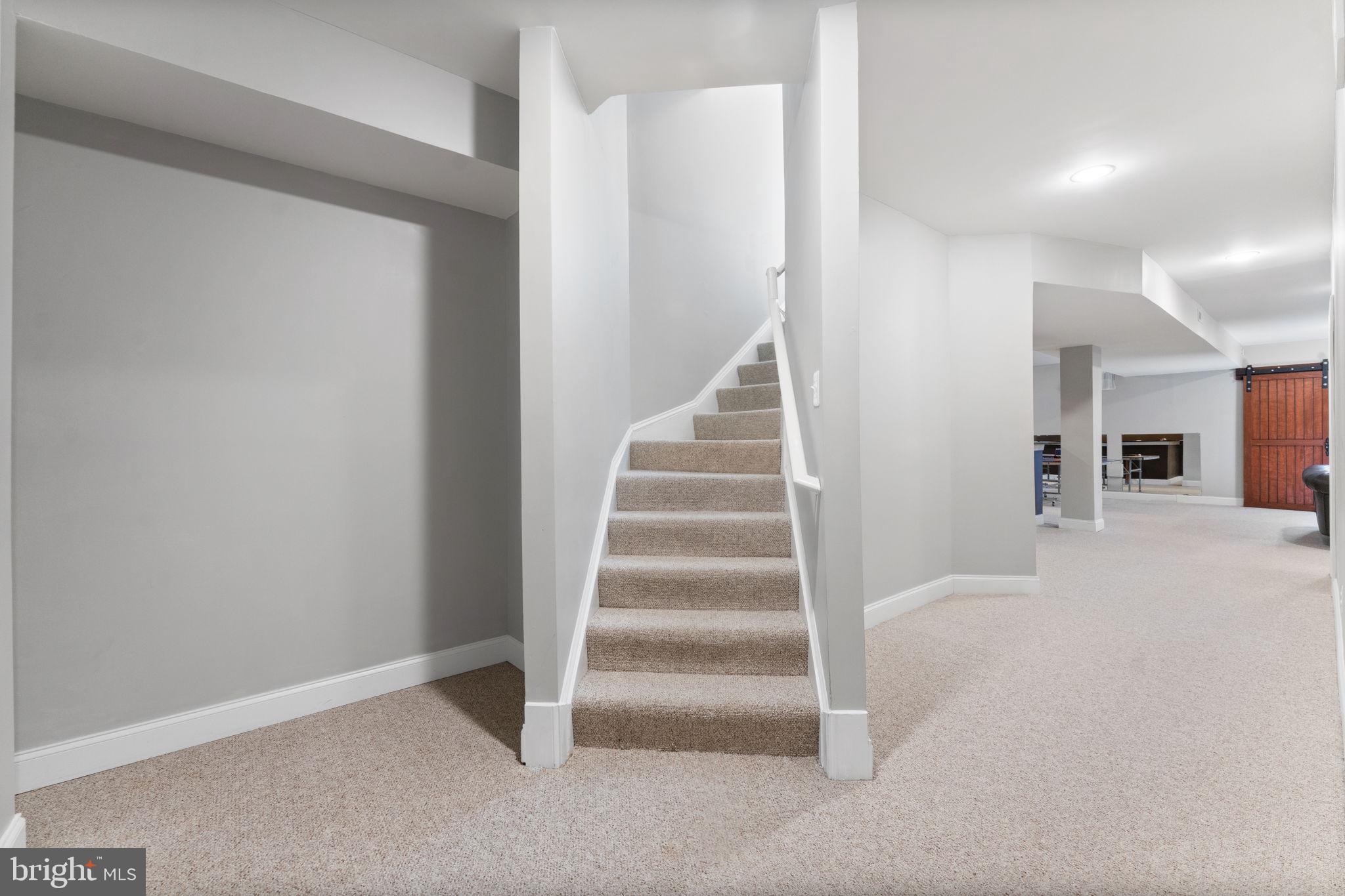 LANSDOWNE ON THE POTOMAC - Residential