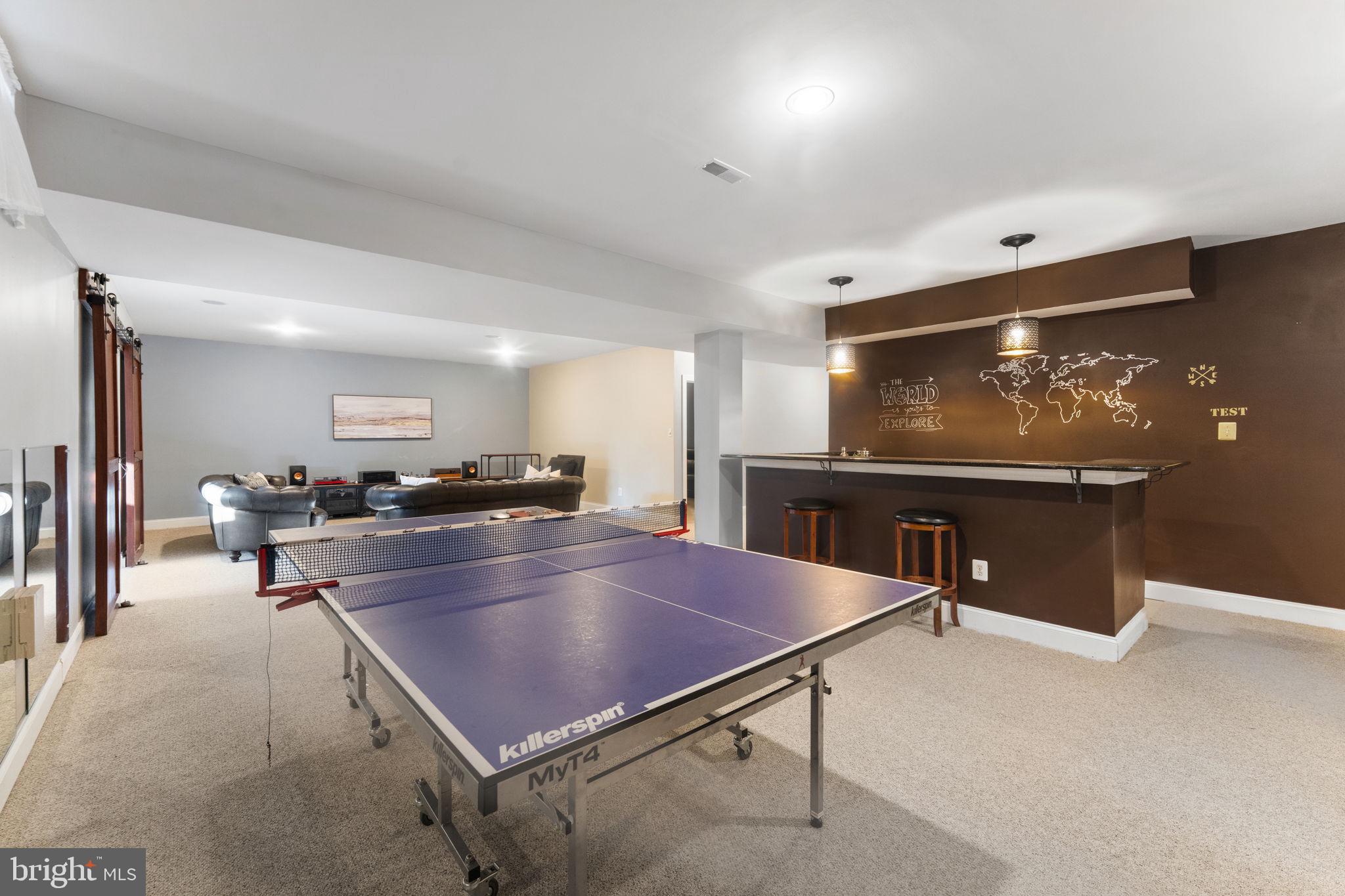 LANSDOWNE ON THE POTOMAC - Residential