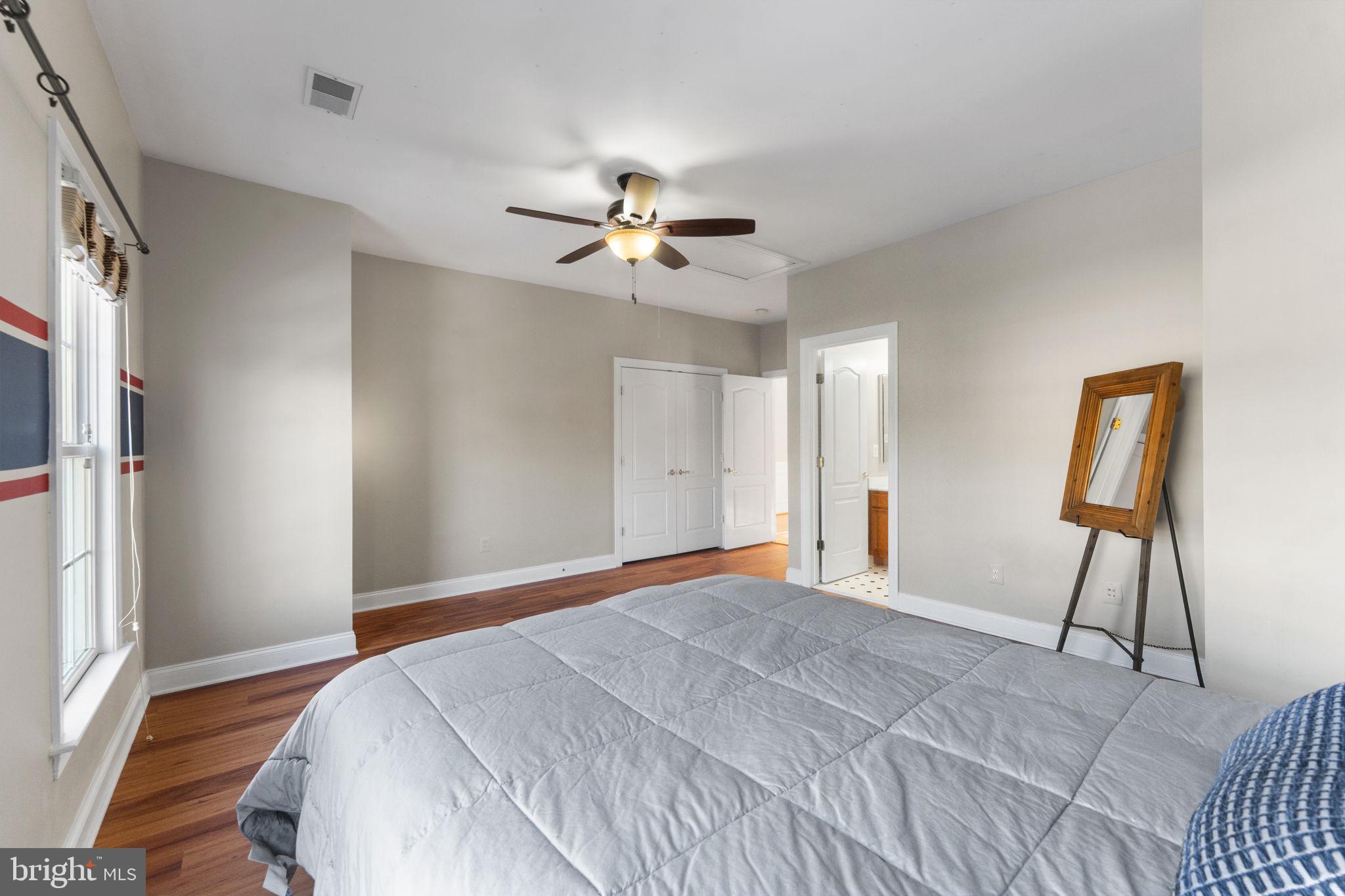 LANSDOWNE ON THE POTOMAC - Residential