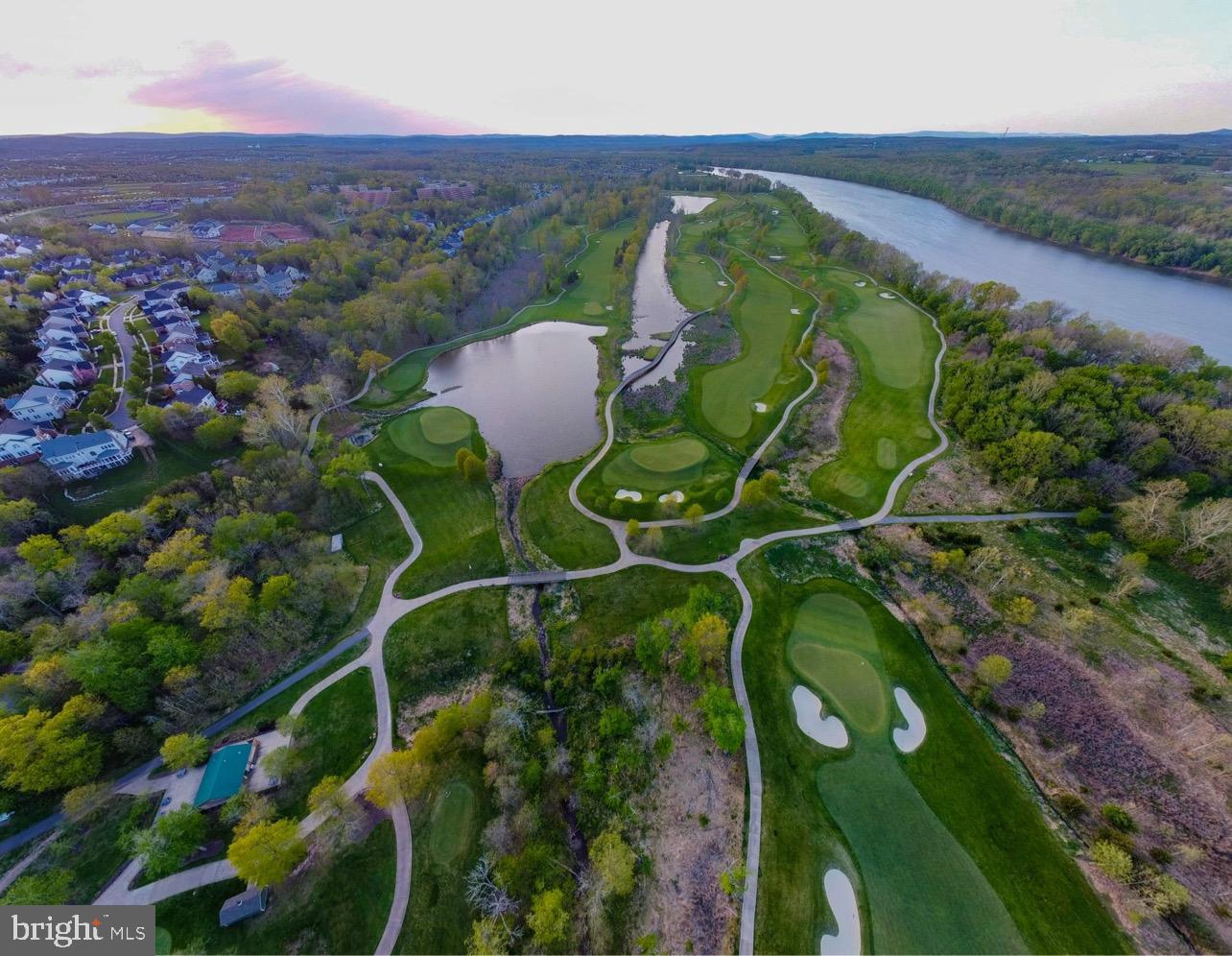 LANSDOWNE ON THE POTOMAC - Residential