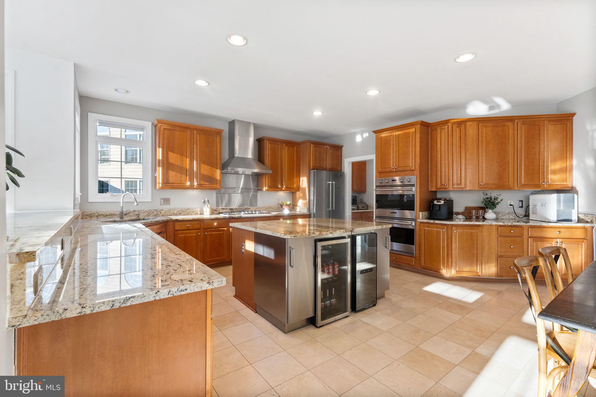 LANSDOWNE ON THE POTOMAC - Residential