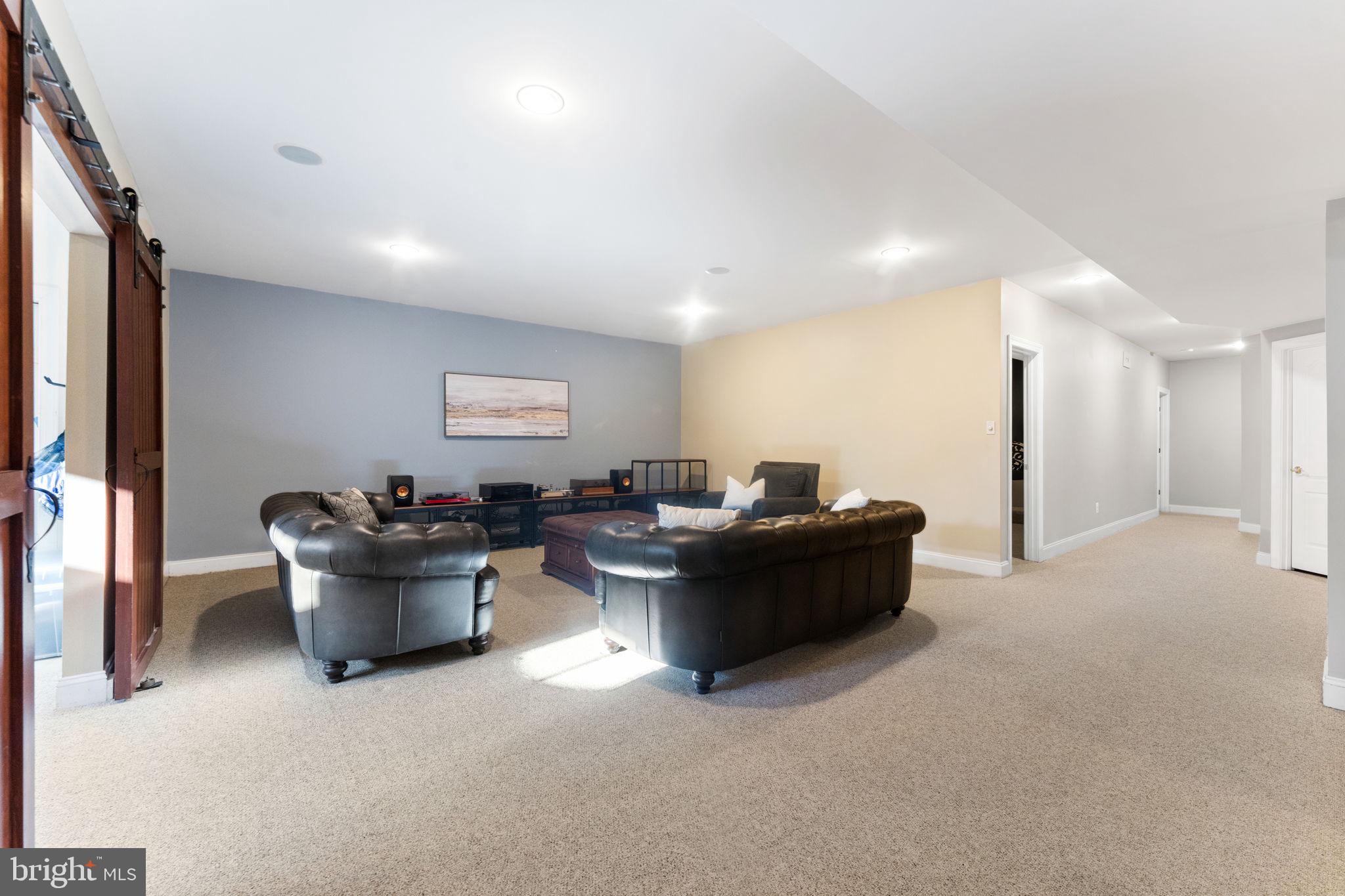 LANSDOWNE ON THE POTOMAC - Residential