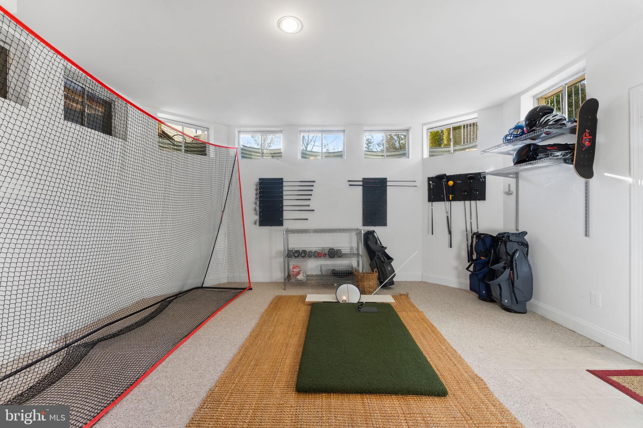 LANSDOWNE ON THE POTOMAC - Residential