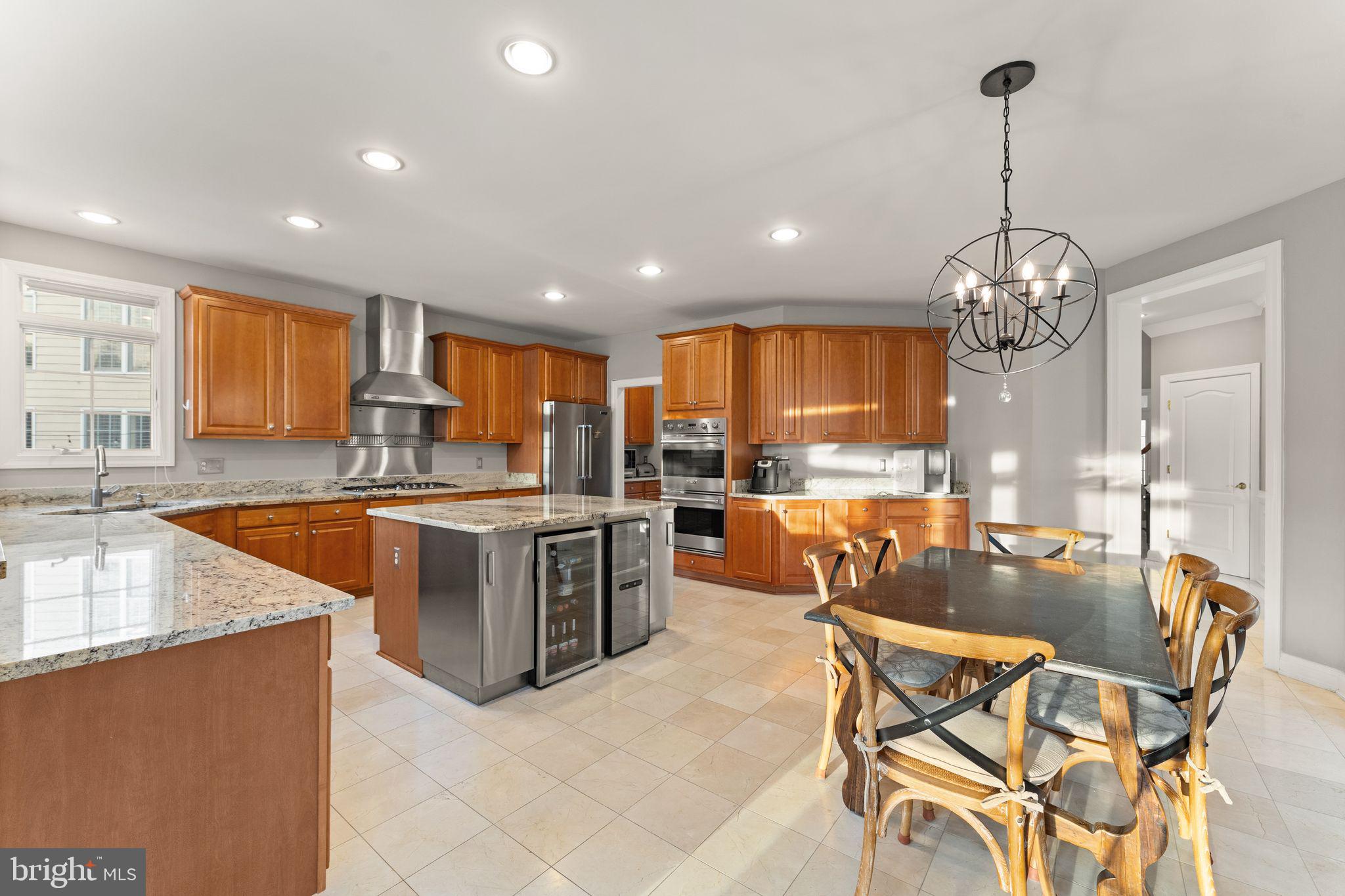 LANSDOWNE ON THE POTOMAC - Residential