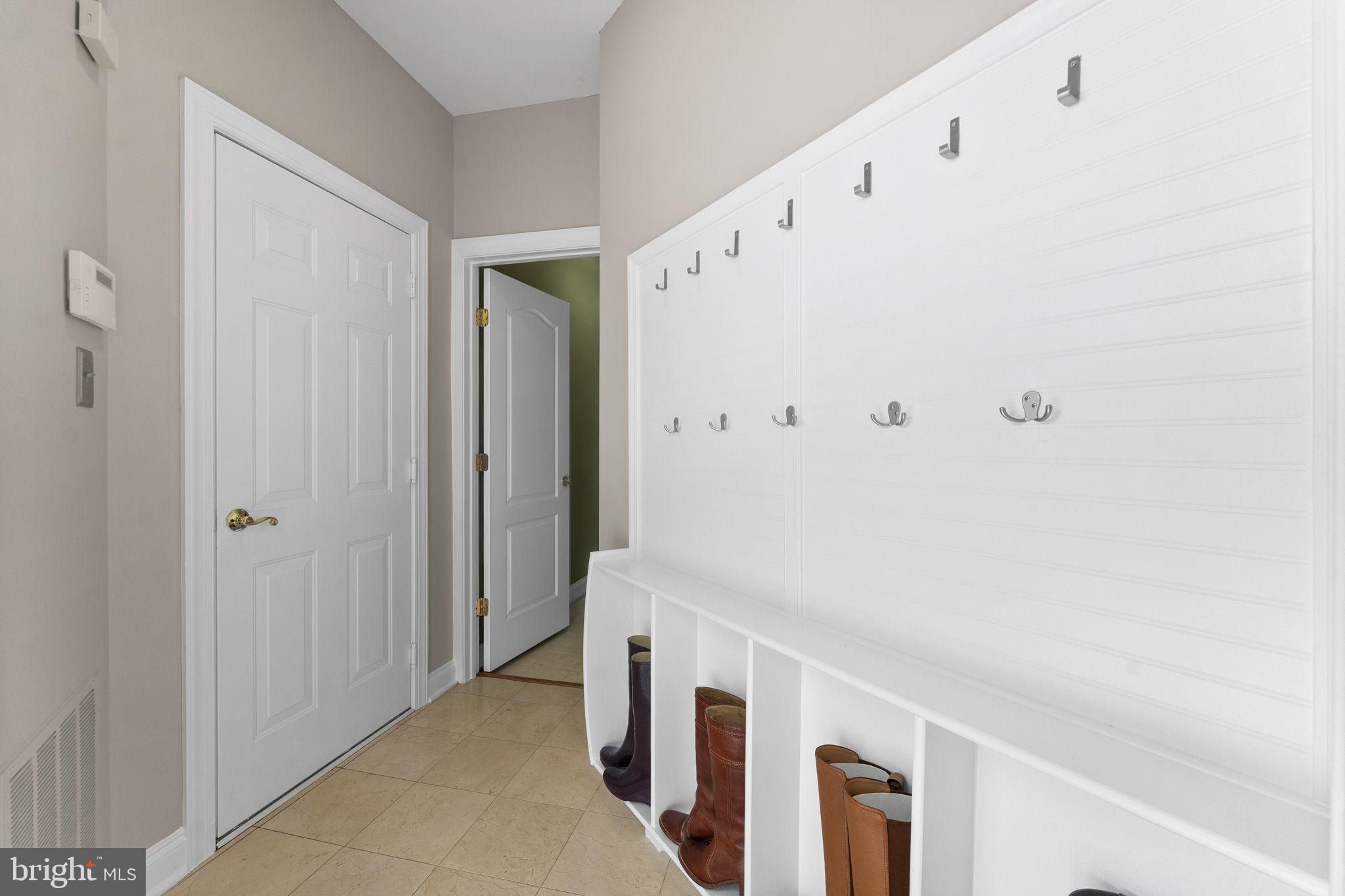 LANSDOWNE ON THE POTOMAC - Residential