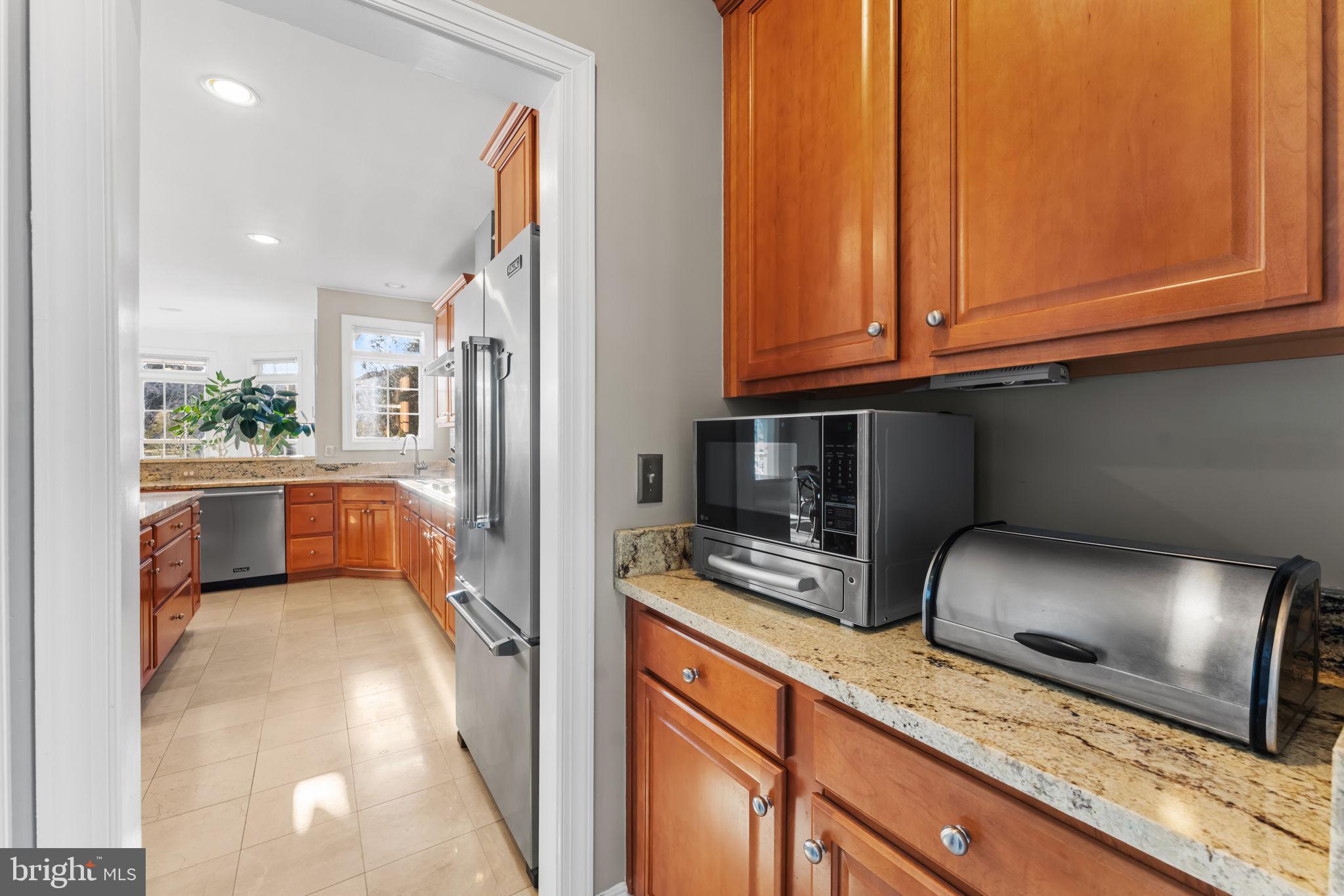 LANSDOWNE ON THE POTOMAC - Residential