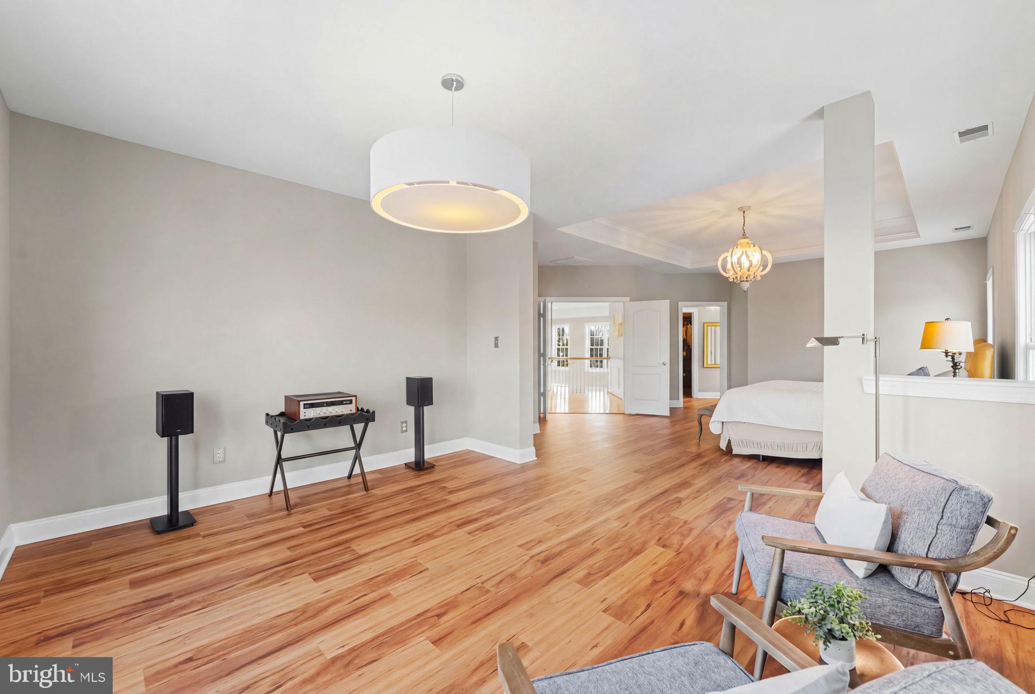 LANSDOWNE ON THE POTOMAC - Residential