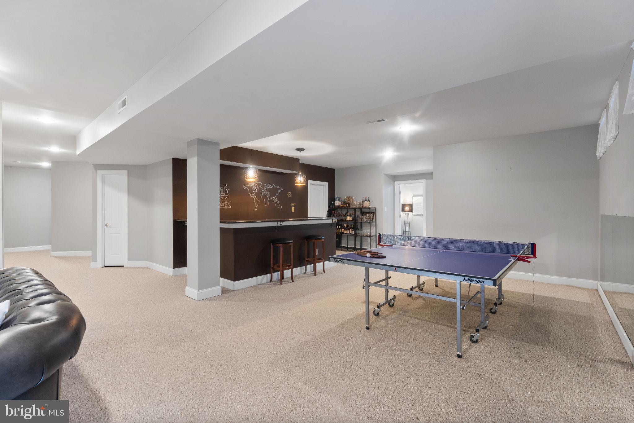 LANSDOWNE ON THE POTOMAC - Residential