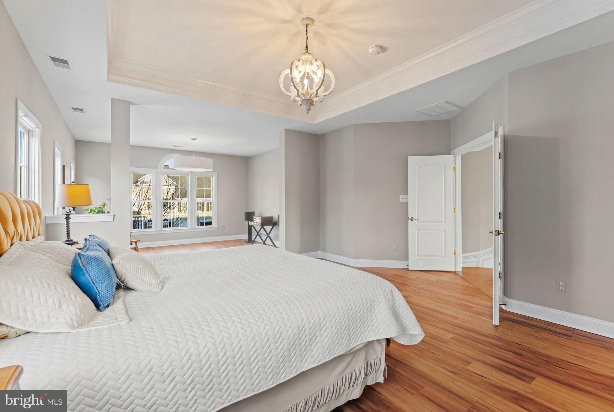 LANSDOWNE ON THE POTOMAC - Residential