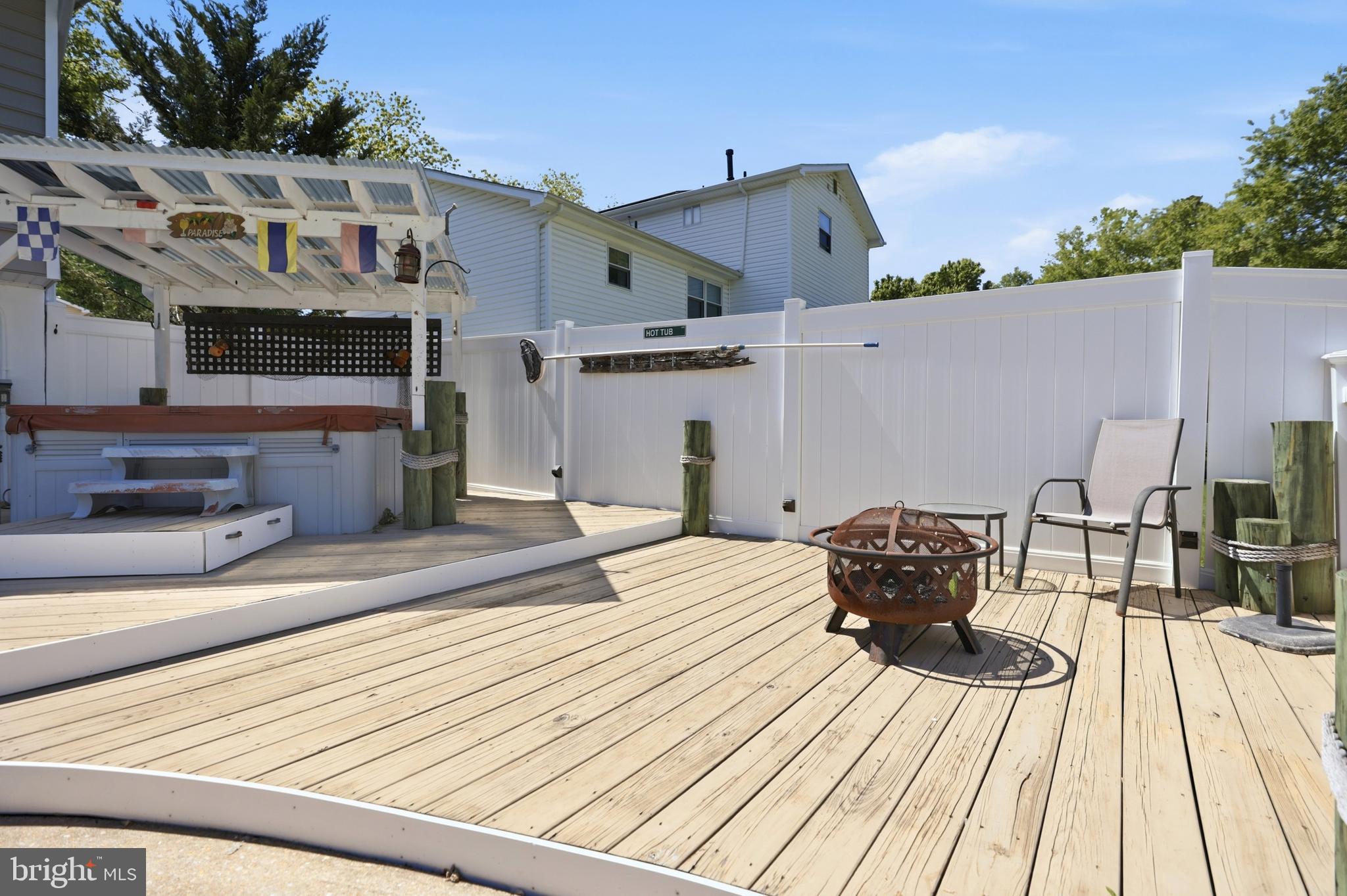 SPRIGGS COVE - Residential