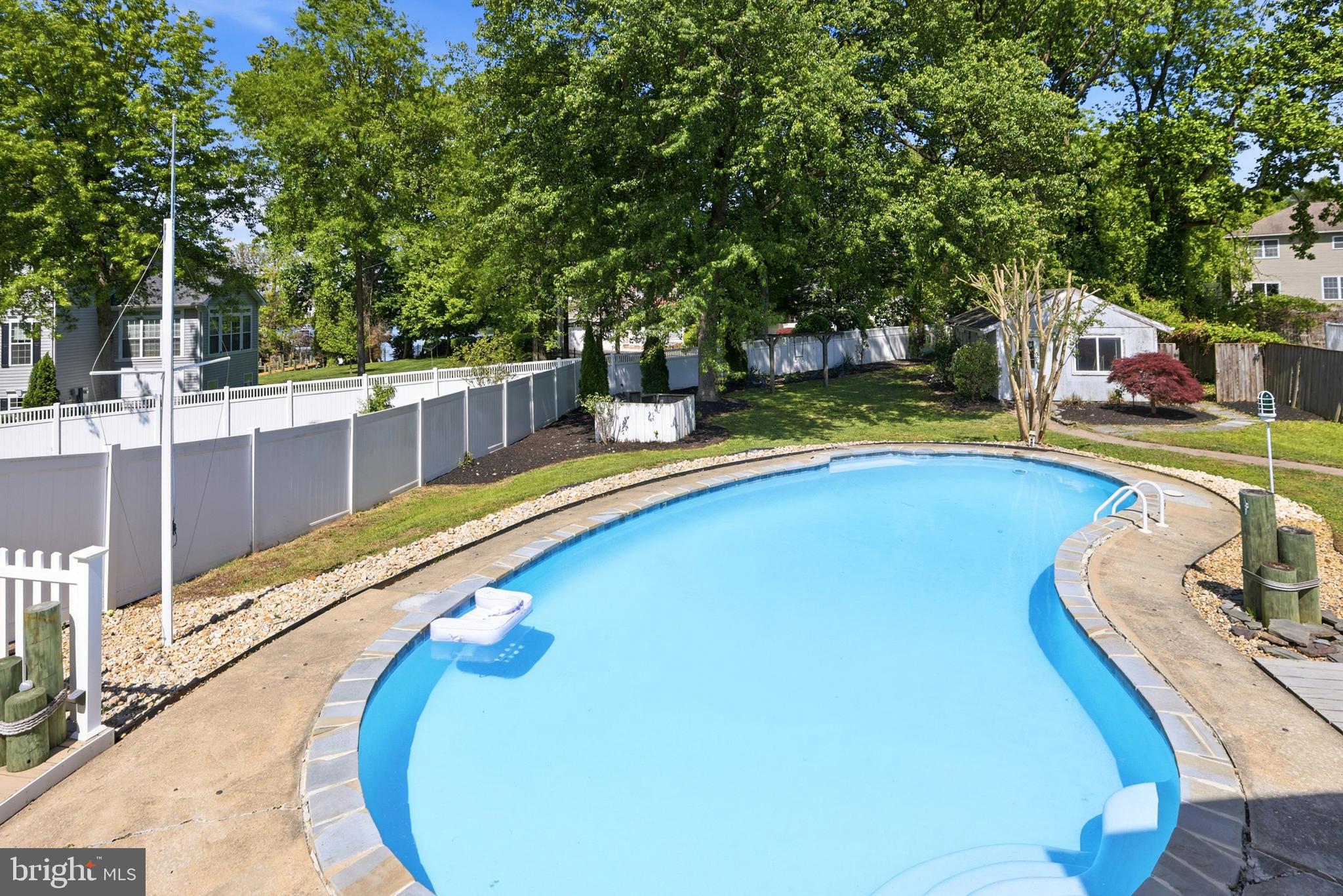 SPRIGGS COVE - Residential