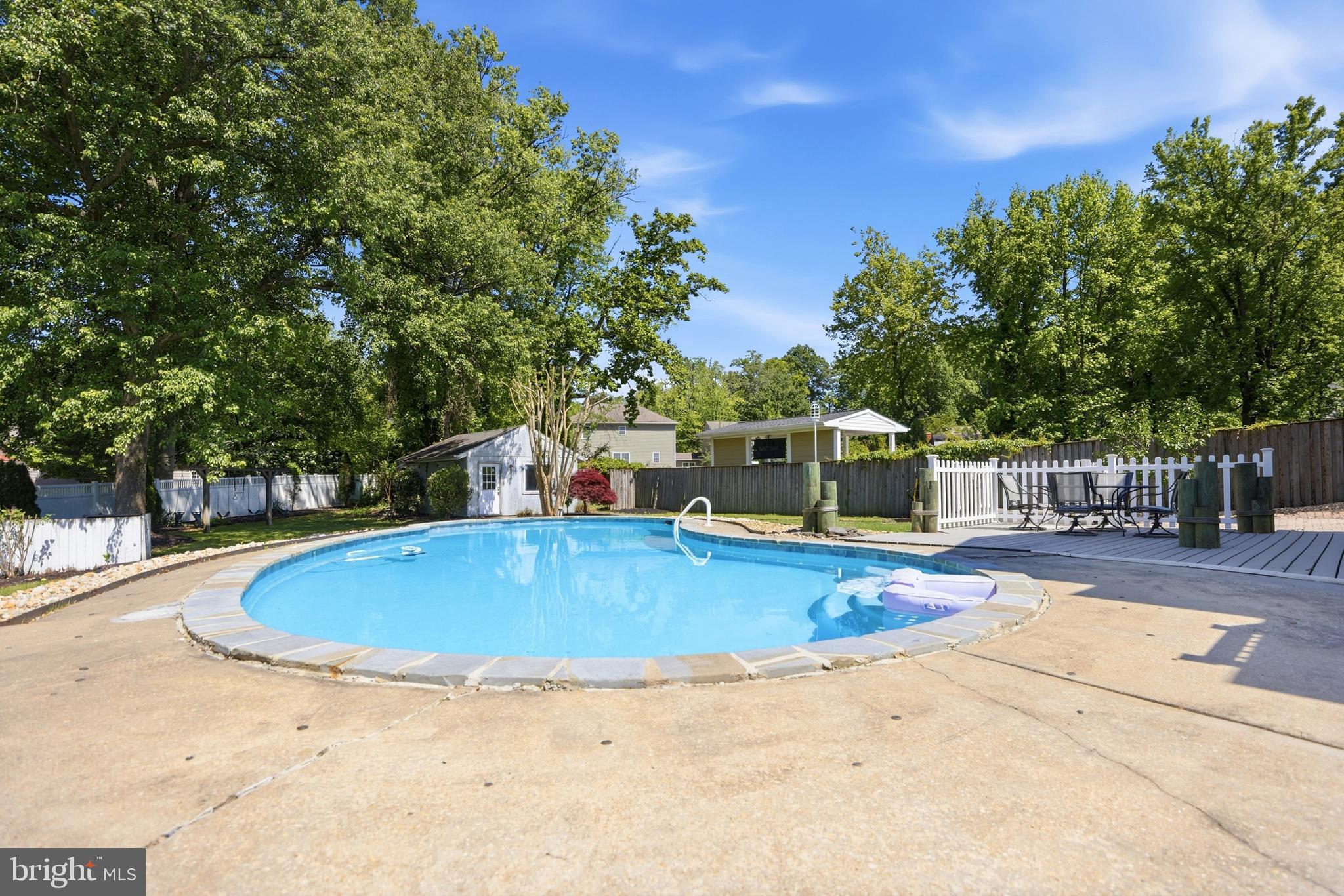 SPRIGGS COVE - Residential